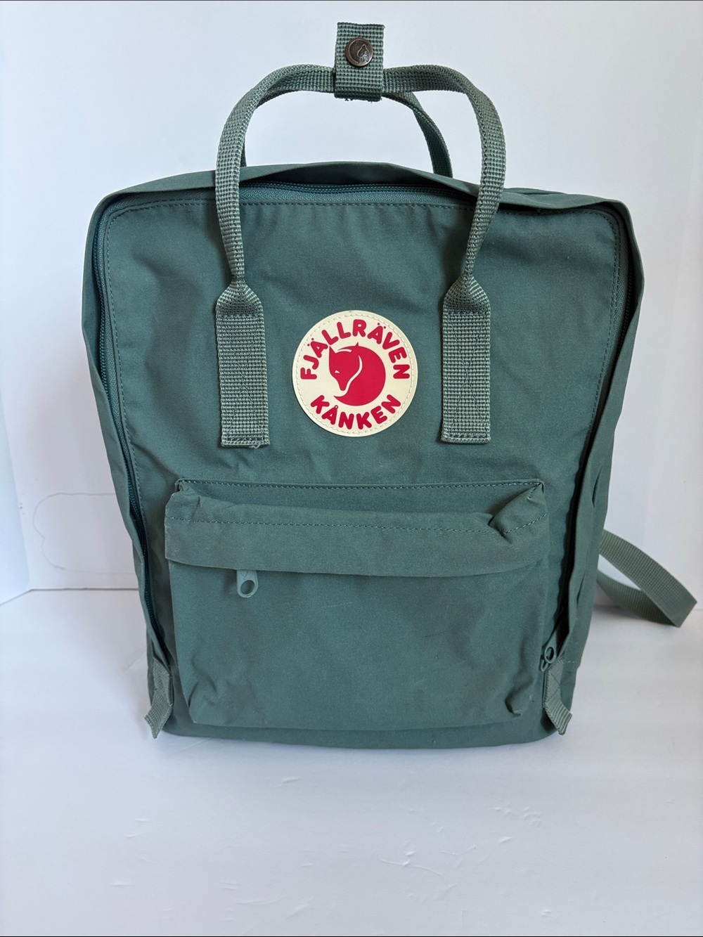 Fjallraven Kanken classic backpack in frost green clean - Picture 4 of 16